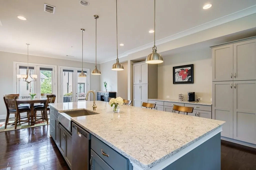 6417 Lucent Lane, Atlanta, Georgia 30328, 4 Bedrooms Bedrooms, ,4 BathroomsBathrooms,Residential,Sold,6417 Lucent Lane,7102192