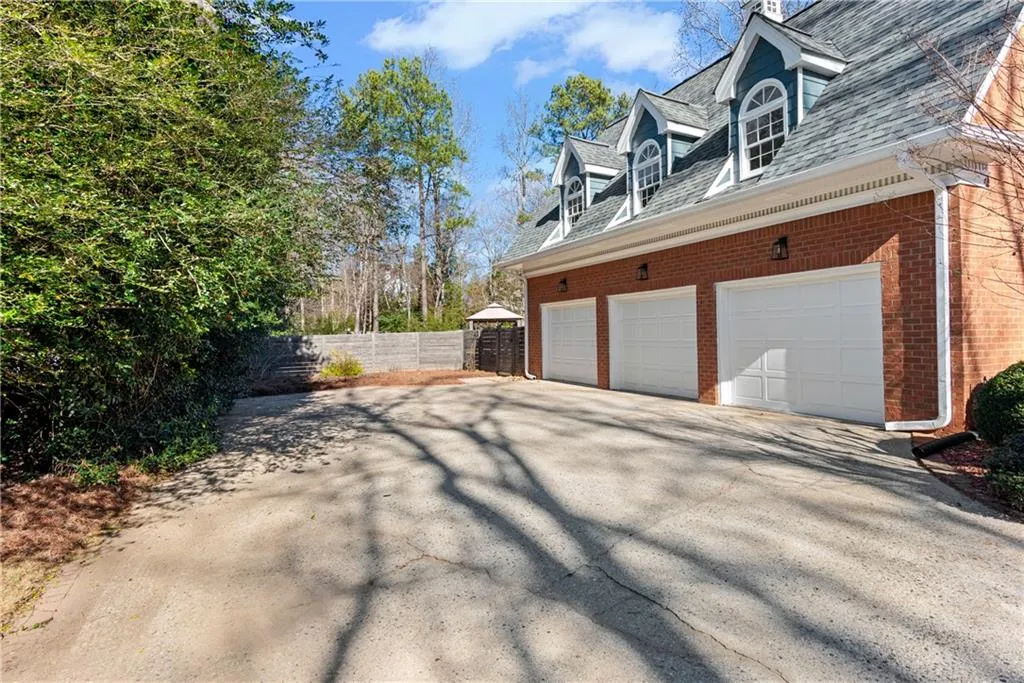 3 Car Garage with 220 V Charging Stating