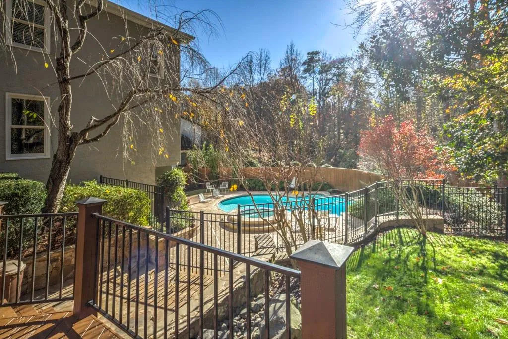 85 W Battery Place, Atlanta, Georgia 30342, 4 Bedrooms Bedrooms, ,3 BathroomsBathrooms,Residential,Sold,85 W Battery Place,5778324
