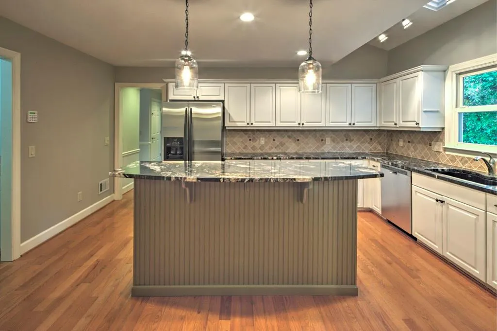 85 W Battery Place, Atlanta, Georgia 30342, 4 Bedrooms Bedrooms, ,3 BathroomsBathrooms,Residential,Sold,85 W Battery Place,5778324