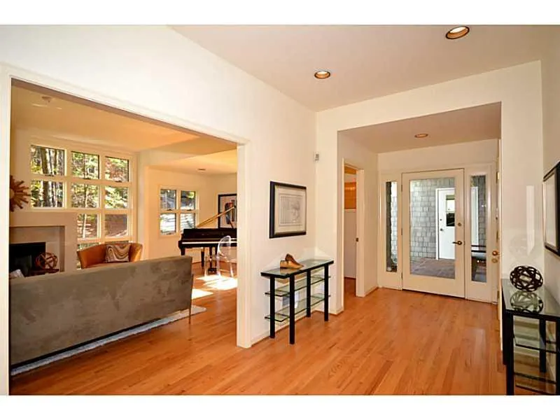 66 Burdette Road, Sandy Springs, Georgia 30327, 4 Bedrooms Bedrooms, ,3 BathroomsBathrooms,Residential,Sold,66 Burdette Road,5218310