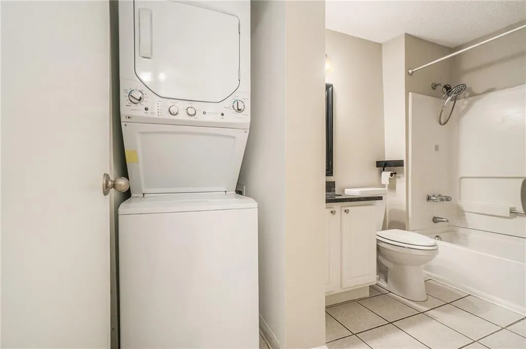 3655 Habersham Road Ne Unit A314, Atlanta, Georgia 30305, 1 Bedroom Bedrooms, ,1 BathroomBathrooms,Residential,For Sale,3655 Habersham Road Ne Unit A314,7626527