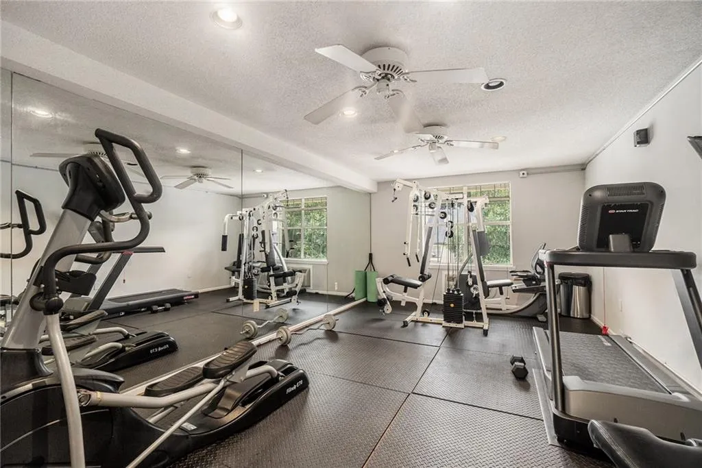 3655 Habersham Road Ne Unit A314, Atlanta, Georgia 30305, 1 Bedroom Bedrooms, ,1 BathroomBathrooms,Residential,For Sale,3655 Habersham Road Ne Unit A314,7626527