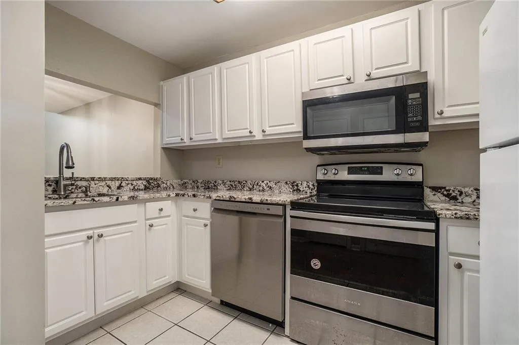 3655 Habersham Road Ne Unit A314, Atlanta, Georgia 30305, 1 Bedroom Bedrooms, ,1 BathroomBathrooms,Residential,For Sale,3655 Habersham Road Ne Unit A314,7626527