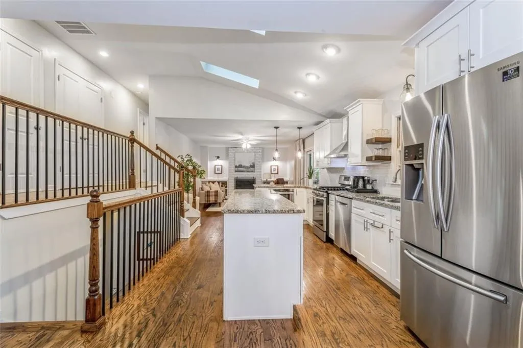 5655 Colton Drive, Atlanta, Georgia 30342, 3 Bedrooms Bedrooms, ,3 BathroomsBathrooms,Residential,Sold,5655 Colton Drive,7101687