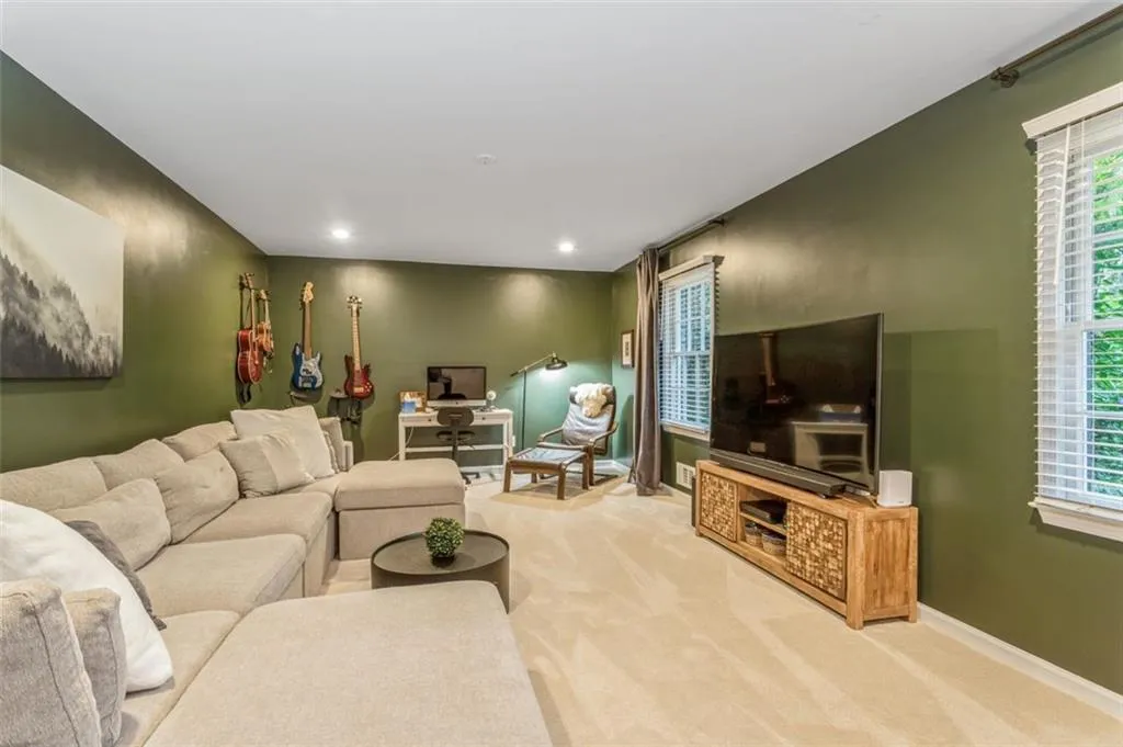 5655 Colton Drive, Atlanta, Georgia 30342, 3 Bedrooms Bedrooms, ,3 BathroomsBathrooms,Residential,Sold,5655 Colton Drive,7101687