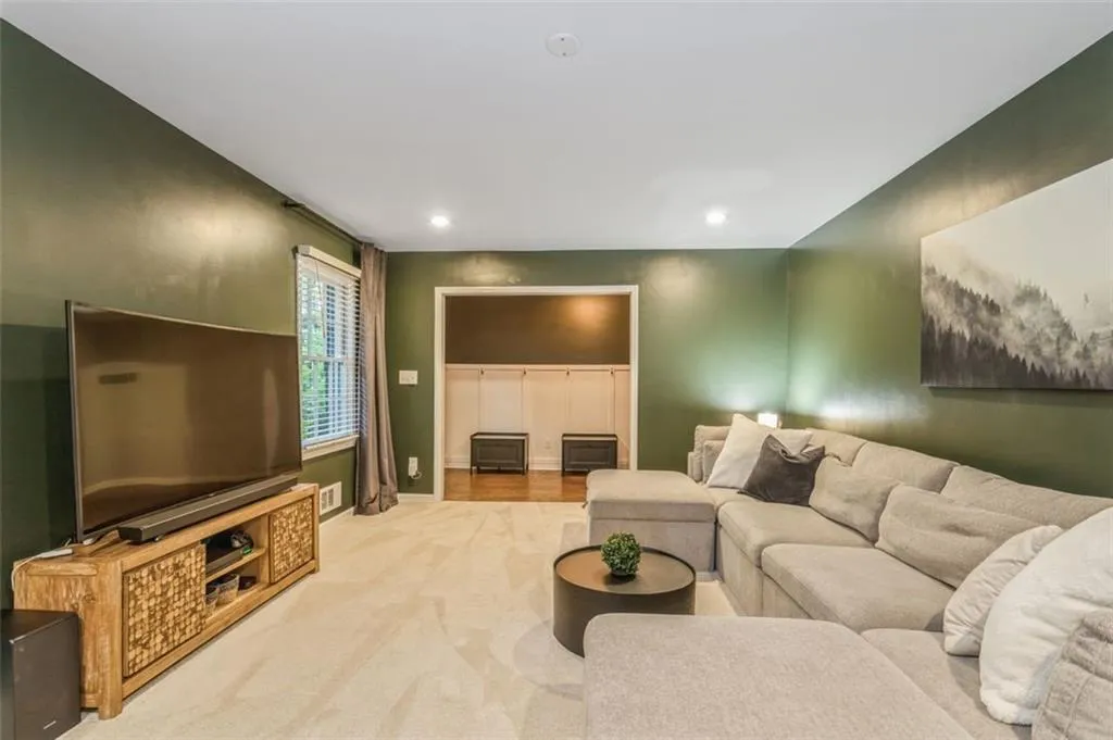 5655 Colton Drive, Atlanta, Georgia 30342, 3 Bedrooms Bedrooms, ,3 BathroomsBathrooms,Residential,Sold,5655 Colton Drive,7101687