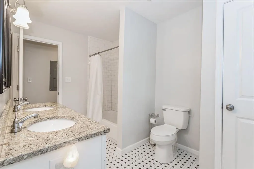 5655 Colton Drive, Atlanta, Georgia 30342, 3 Bedrooms Bedrooms, ,3 BathroomsBathrooms,Residential,Sold,5655 Colton Drive,7101687