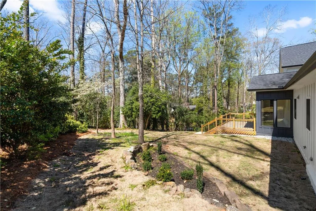 6750 Castleton Drive, Sandy Springs, Georgia 30328, 5 Bedrooms Bedrooms, ,6 BathroomsBathrooms,Residential,Sold,6750 Castleton Drive,7192377