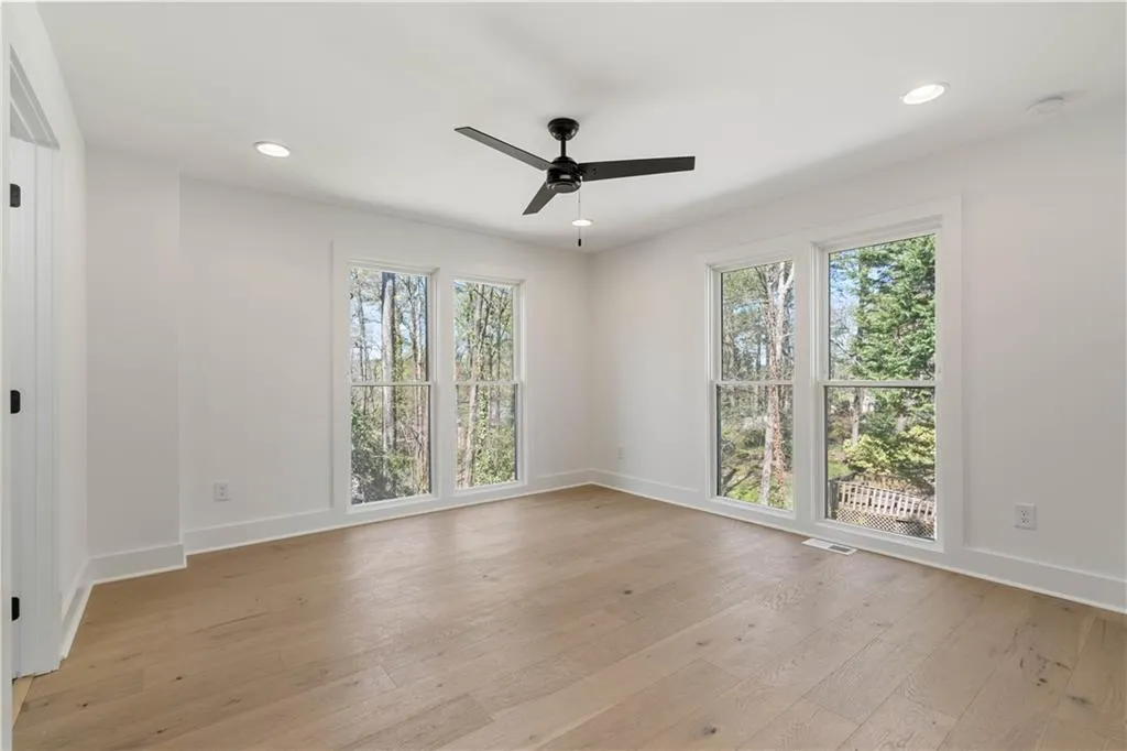 6750 Castleton Drive, Sandy Springs, Georgia 30328, 5 Bedrooms Bedrooms, ,6 BathroomsBathrooms,Residential,Sold,6750 Castleton Drive,7192377