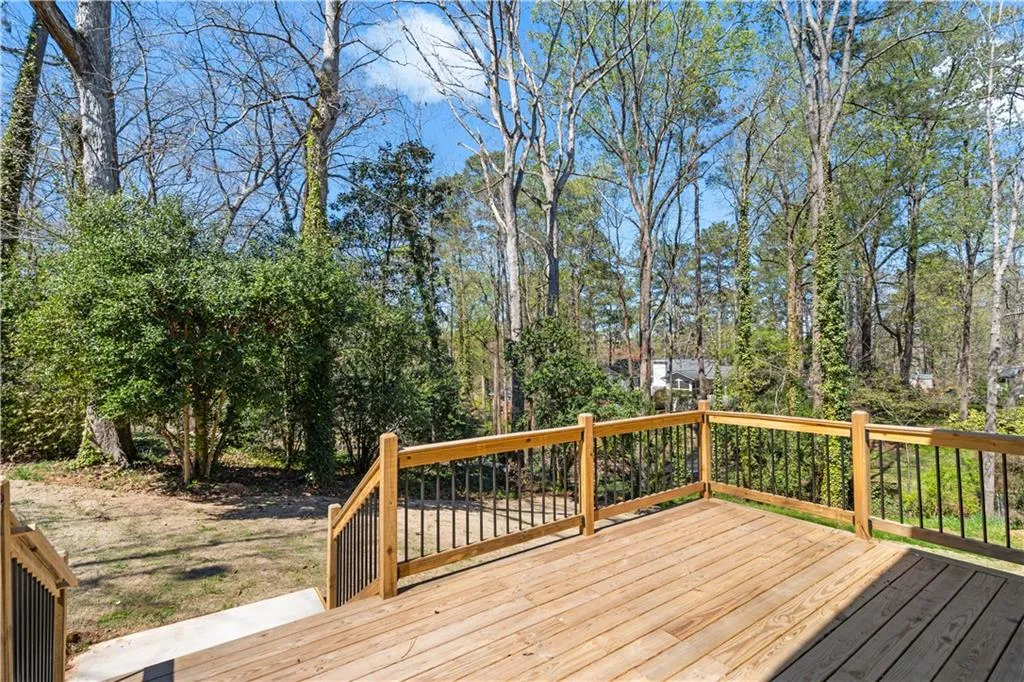 6750 Castleton Drive, Sandy Springs, Georgia 30328, 5 Bedrooms Bedrooms, ,6 BathroomsBathrooms,Residential,Sold,6750 Castleton Drive,7192377