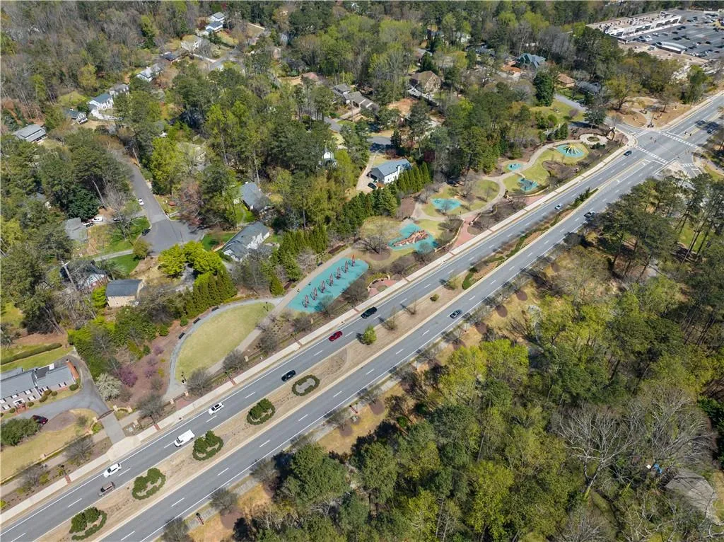 6750 Castleton Drive, Sandy Springs, Georgia 30328, 5 Bedrooms Bedrooms, ,6 BathroomsBathrooms,Residential,Sold,6750 Castleton Drive,7192377