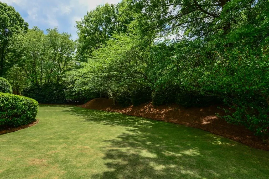 15 Old Stratton Chase, Sandy Springs, Georgia 30328, 5 Bedrooms Bedrooms, ,4 BathroomsBathrooms,Residential,Sold,15 Old Stratton Chase,5836961