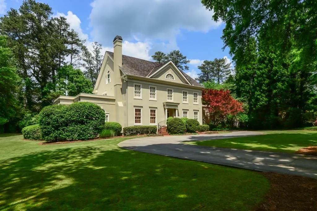 15 Old Stratton Chase, Sandy Springs, Georgia 30328, 5 Bedrooms Bedrooms, ,4 BathroomsBathrooms,Residential,Sold,15 Old Stratton Chase,5836961