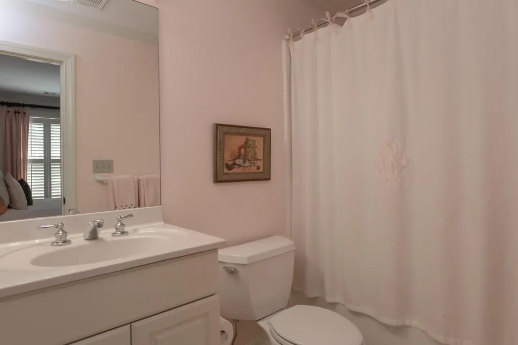 15 Old Stratton Chase, Sandy Springs, Georgia 30328, 5 Bedrooms Bedrooms, ,4 BathroomsBathrooms,Residential,Sold,15 Old Stratton Chase,5836961