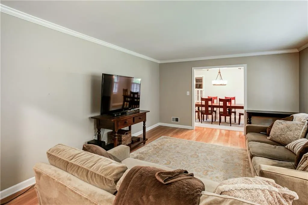 365 Highbrook Drive Ne, Atlanta, Georgia 30342, 3 Bedrooms Bedrooms, ,2 BathroomsBathrooms,Residential,Sold,365 Highbrook Drive Ne,5892716