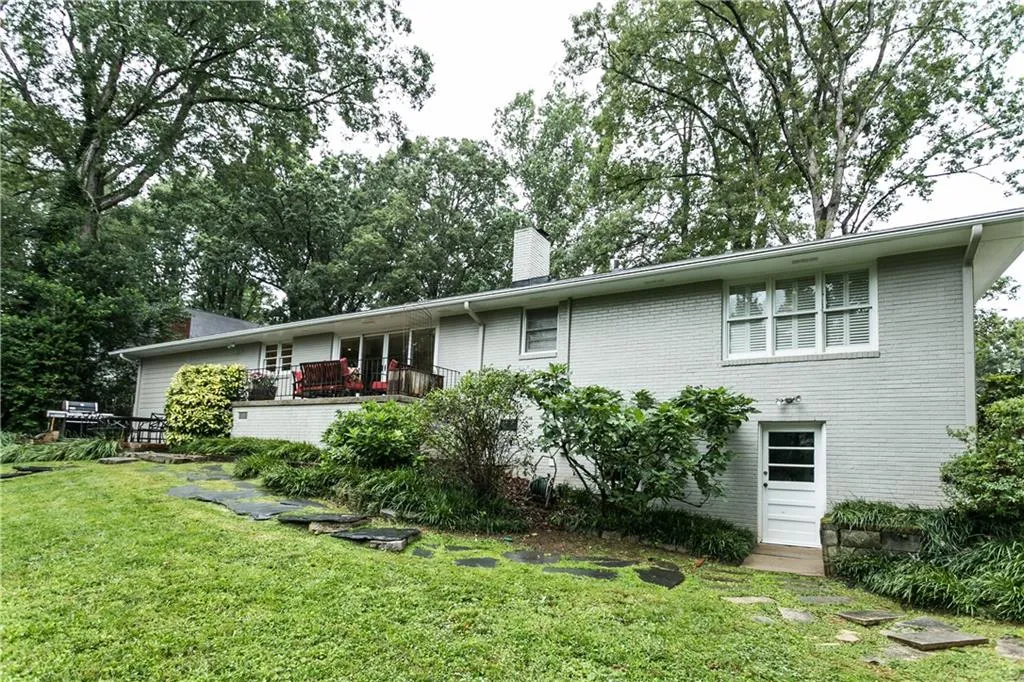 365 Highbrook Drive Ne, Atlanta, Georgia 30342, 3 Bedrooms Bedrooms, ,2 BathroomsBathrooms,Residential,Sold,365 Highbrook Drive Ne,5892716