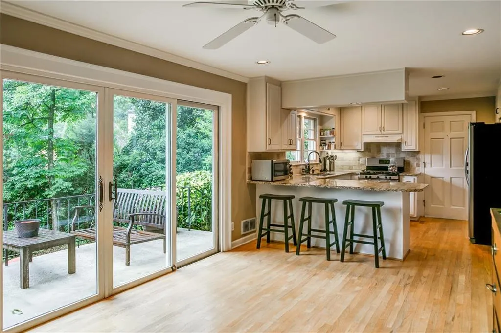 365 Highbrook Drive Ne, Atlanta, Georgia 30342, 3 Bedrooms Bedrooms, ,2 BathroomsBathrooms,Residential,Sold,365 Highbrook Drive Ne,5892716
