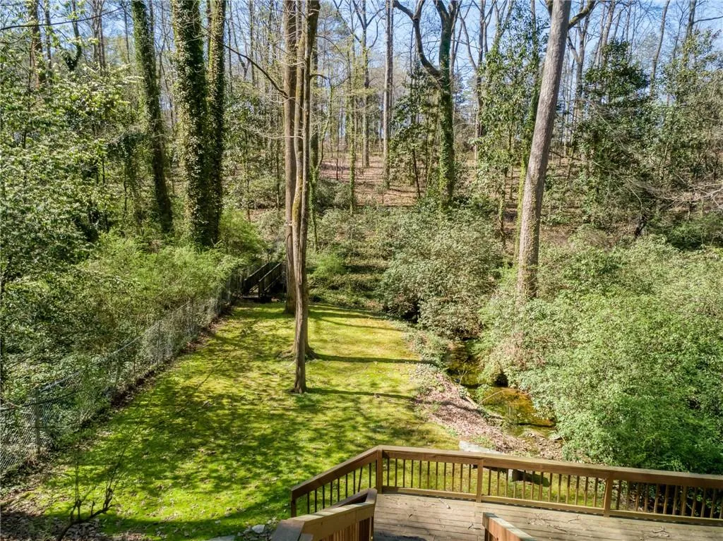 6384 Cherry Tree Lane, Sandy Springs, Georgia 30328, 3 Bedrooms Bedrooms, ,2 BathroomsBathrooms,Residential,Sold,6384 Cherry Tree Lane,7187006