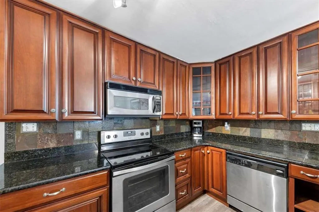 1410 N Druid Hills Road N, Brookhaven, Georgia 30319, 7 Bedrooms Bedrooms, 0 ,4 BathroomsBathrooms,Residential,For Sale,1410 N Druid Hills Road N,7695069