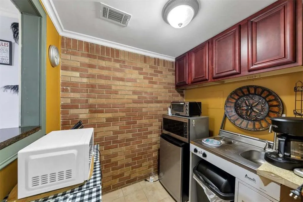 1410 N Druid Hills Road N, Brookhaven, Georgia 30319, 7 Bedrooms Bedrooms, 0 ,4 BathroomsBathrooms,Residential,For Sale,1410 N Druid Hills Road N,7695069