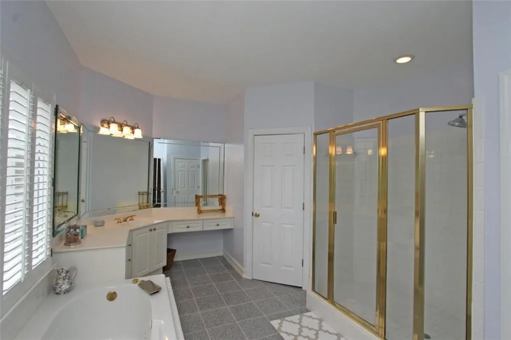 5795 De Claire Court, Sandy Springs, Georgia 30328, 4 Bedrooms Bedrooms, ,5 BathroomsBathrooms,Residential,Sold,5795 De Claire Court,5792274