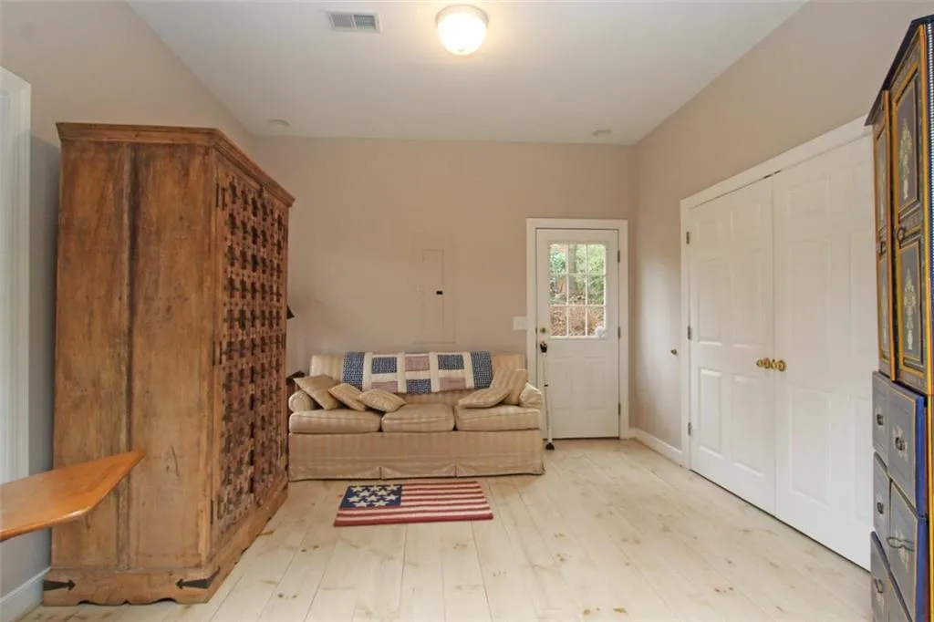 5795 De Claire Court, Sandy Springs, Georgia 30328, 4 Bedrooms Bedrooms, ,5 BathroomsBathrooms,Residential,Sold,5795 De Claire Court,5792274