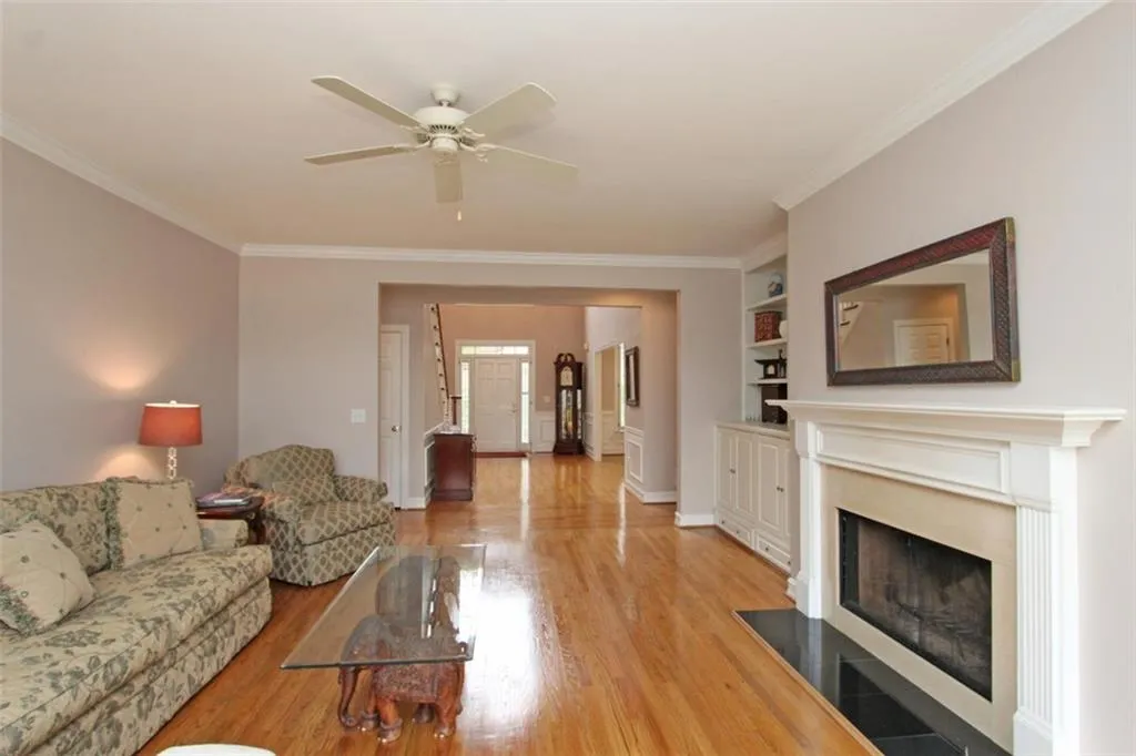 5795 De Claire Court, Sandy Springs, Georgia 30328, 4 Bedrooms Bedrooms, ,5 BathroomsBathrooms,Residential,Sold,5795 De Claire Court,5792274
