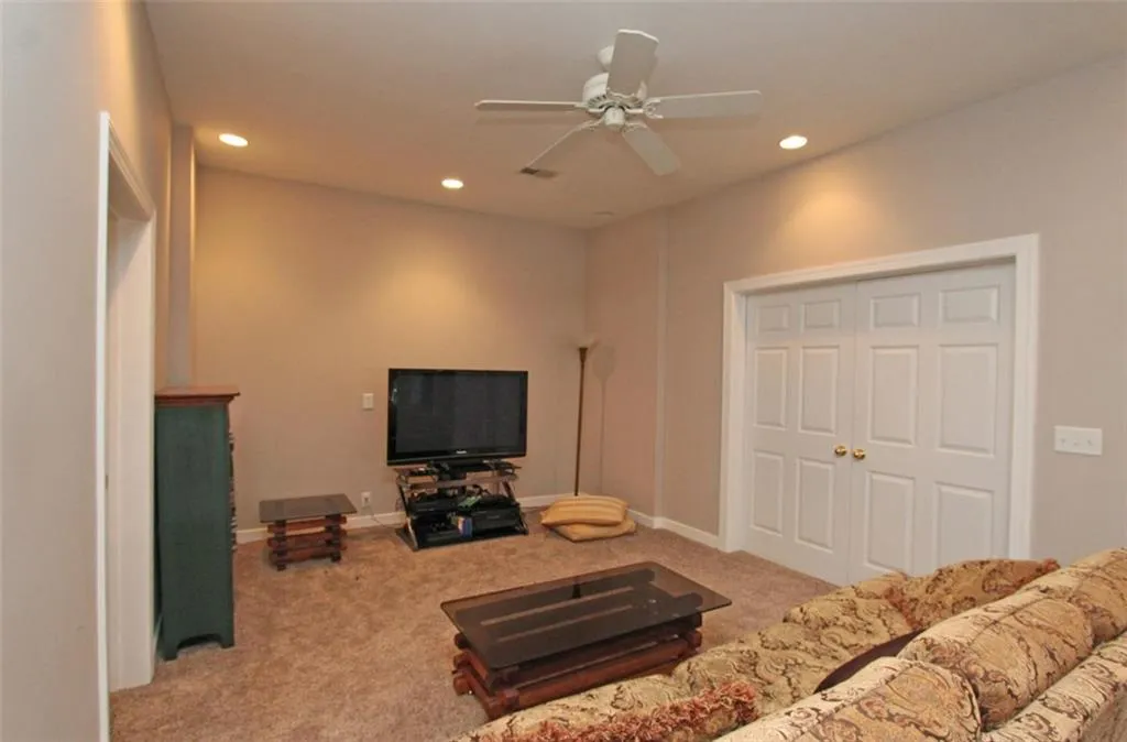 5795 De Claire Court, Sandy Springs, Georgia 30328, 4 Bedrooms Bedrooms, ,5 BathroomsBathrooms,Residential,Sold,5795 De Claire Court,5792274
