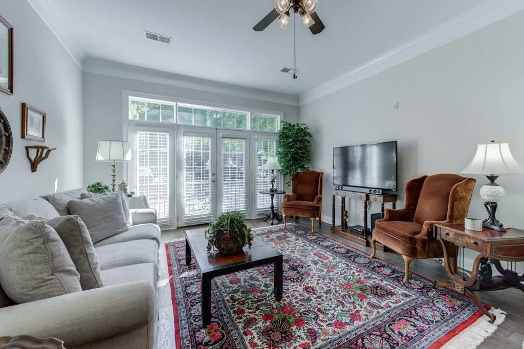 5415 Northland Drive Unit 102, Atlanta, Georgia 30342, 1 Bedroom Bedrooms, ,1 BathroomBathrooms,Residential,Sold,5415 Northland Drive Unit 102,6091278