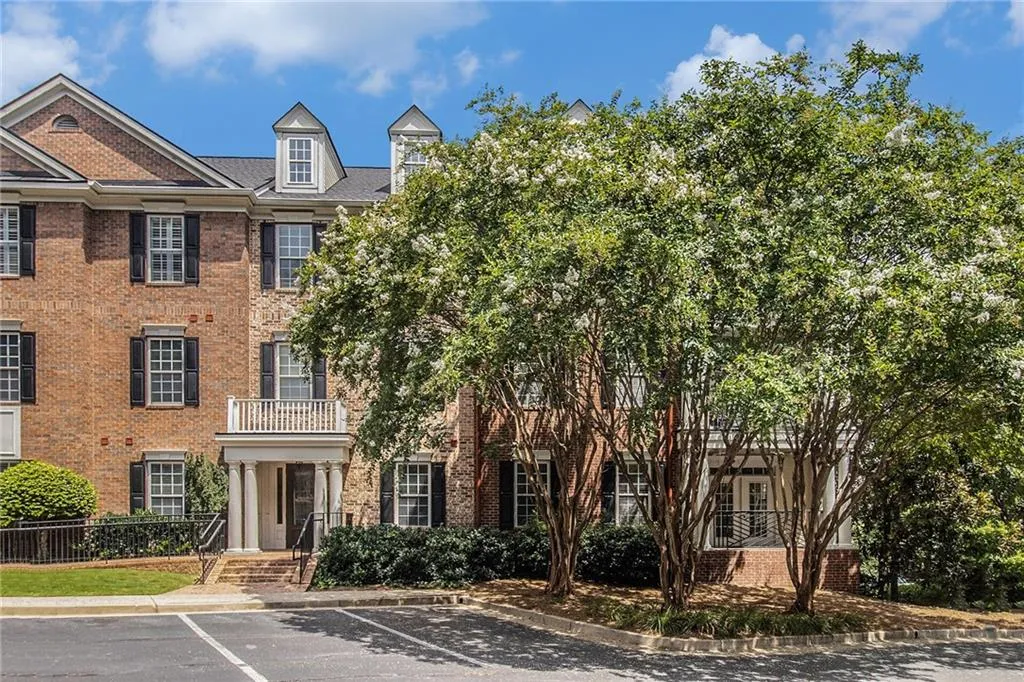 4810 Ivy Ridge Drive Se Unit 204, Smyrna, Georgia 30339, 2 Bedrooms Bedrooms, ,2 BathroomsBathrooms,Residential,For Sale,4810 Ivy Ridge Drive Se Unit 204,7613987