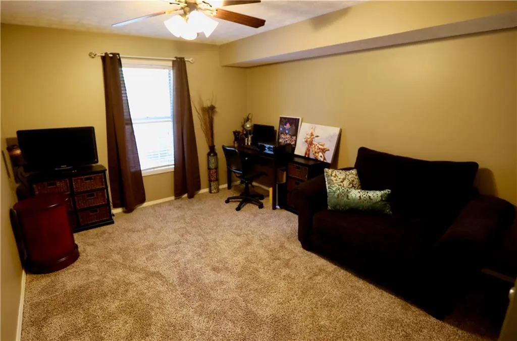 207 Natchez Trace, Sandy Springs, Georgia 30350, 2 Bedrooms Bedrooms, ,1 BathroomBathrooms,Residential,Sold,207 Natchez Trace,6566712