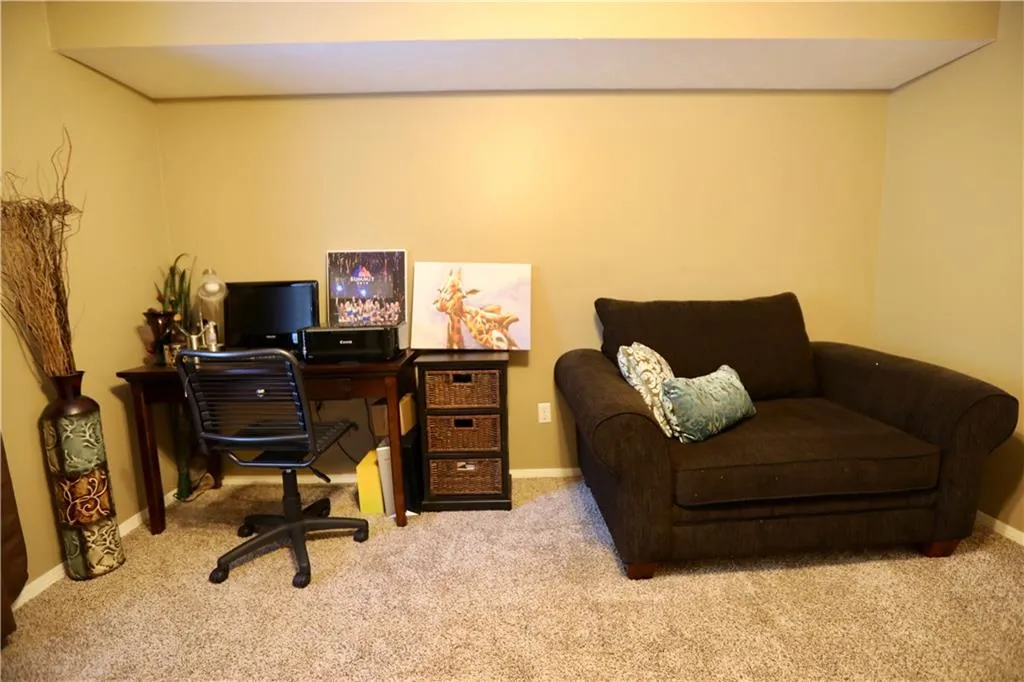 207 Natchez Trace, Sandy Springs, Georgia 30350, 2 Bedrooms Bedrooms, ,1 BathroomBathrooms,Residential,Sold,207 Natchez Trace,6566712