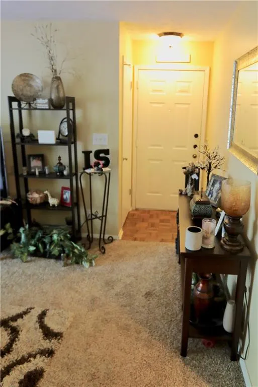 207 Natchez Trace, Sandy Springs, Georgia 30350, 2 Bedrooms Bedrooms, ,1 BathroomBathrooms,Residential,Sold,207 Natchez Trace,6566712