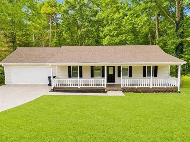 135 Willow Shoals Drive, Covington, Georgia 30016