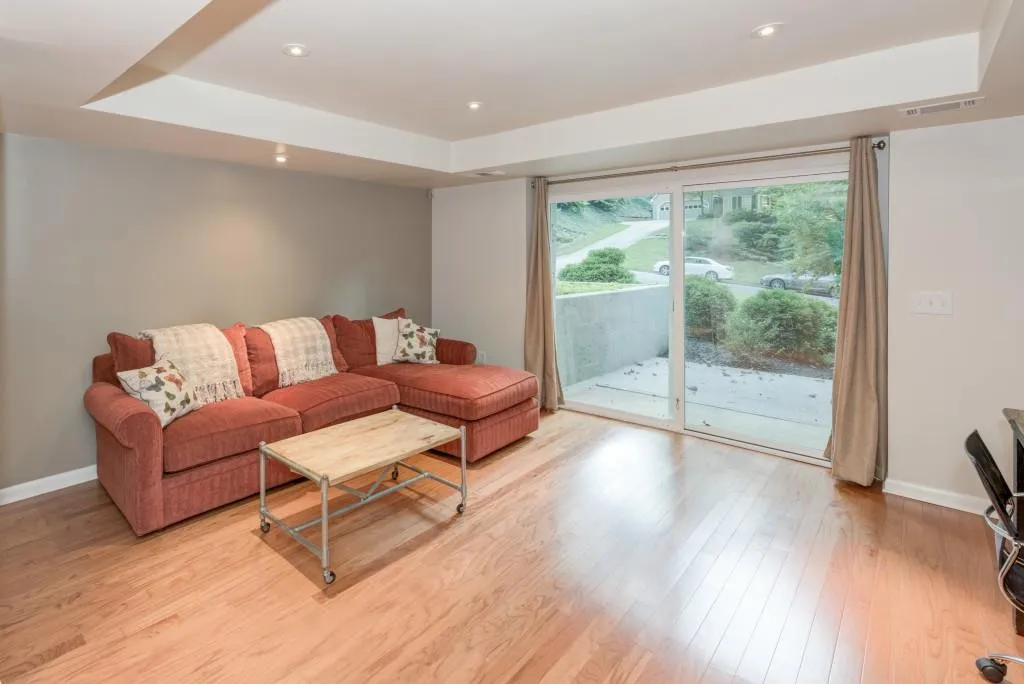 1060 Winding Creek Trail, Sandy Springs, Georgia 30328, 4 Bedrooms Bedrooms, ,3 BathroomsBathrooms,Residential,Sold,1060 Winding Creek Trail,5753155