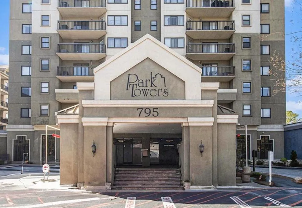 View of apartment building / complex