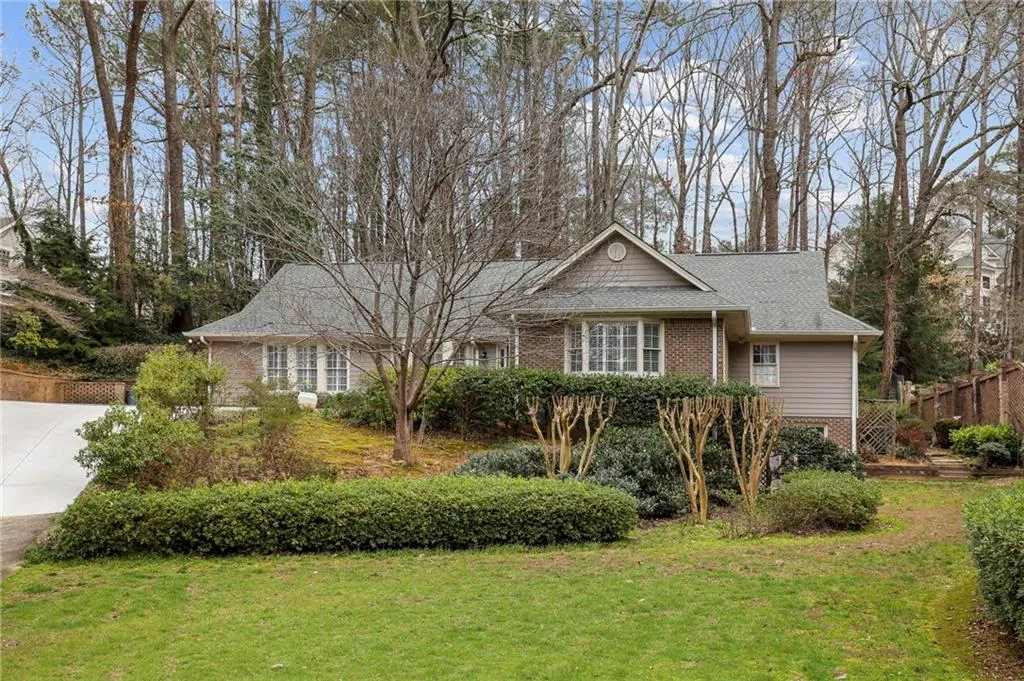 6293 Mountain Brook Way, Sandy Springs, Georgia 30328, 6 Bedrooms Bedrooms, ,4 BathroomsBathrooms,Residential,Sold,6293 Mountain Brook Way,7013527