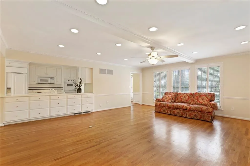 6293 Mountain Brook Way, Sandy Springs, Georgia 30328, 6 Bedrooms Bedrooms, ,4 BathroomsBathrooms,Residential,Sold,6293 Mountain Brook Way,7013527