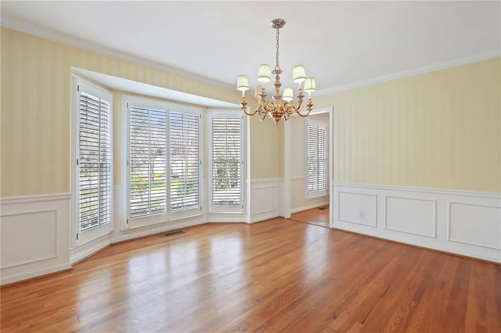 6293 Mountain Brook Way, Sandy Springs, Georgia 30328, 6 Bedrooms Bedrooms, ,4 BathroomsBathrooms,Residential,Sold,6293 Mountain Brook Way,7013527