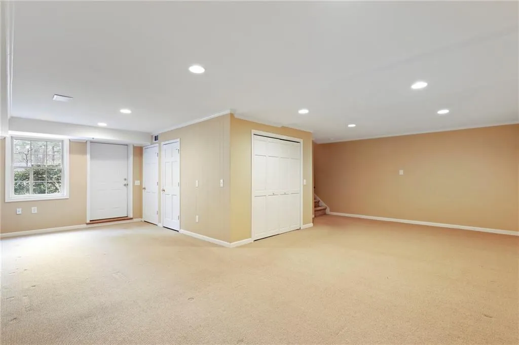 6293 Mountain Brook Way, Sandy Springs, Georgia 30328, 6 Bedrooms Bedrooms, ,4 BathroomsBathrooms,Residential,Sold,6293 Mountain Brook Way,7013527