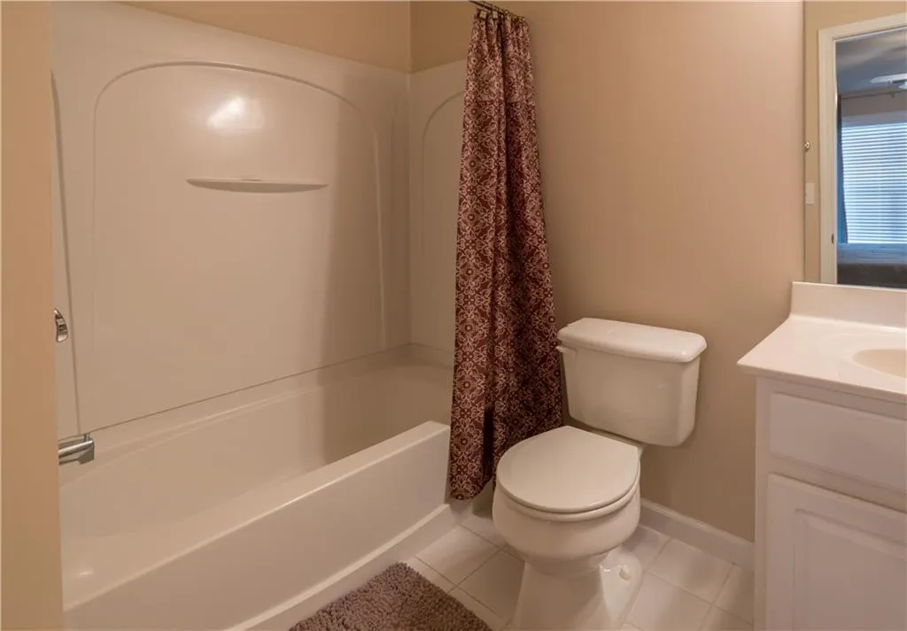 7812 Kiverton Place, Sandy Springs, Georgia 30350, 3 Bedrooms Bedrooms, ,3 BathroomsBathrooms,Residential,Sold,7812 Kiverton Place,5807559