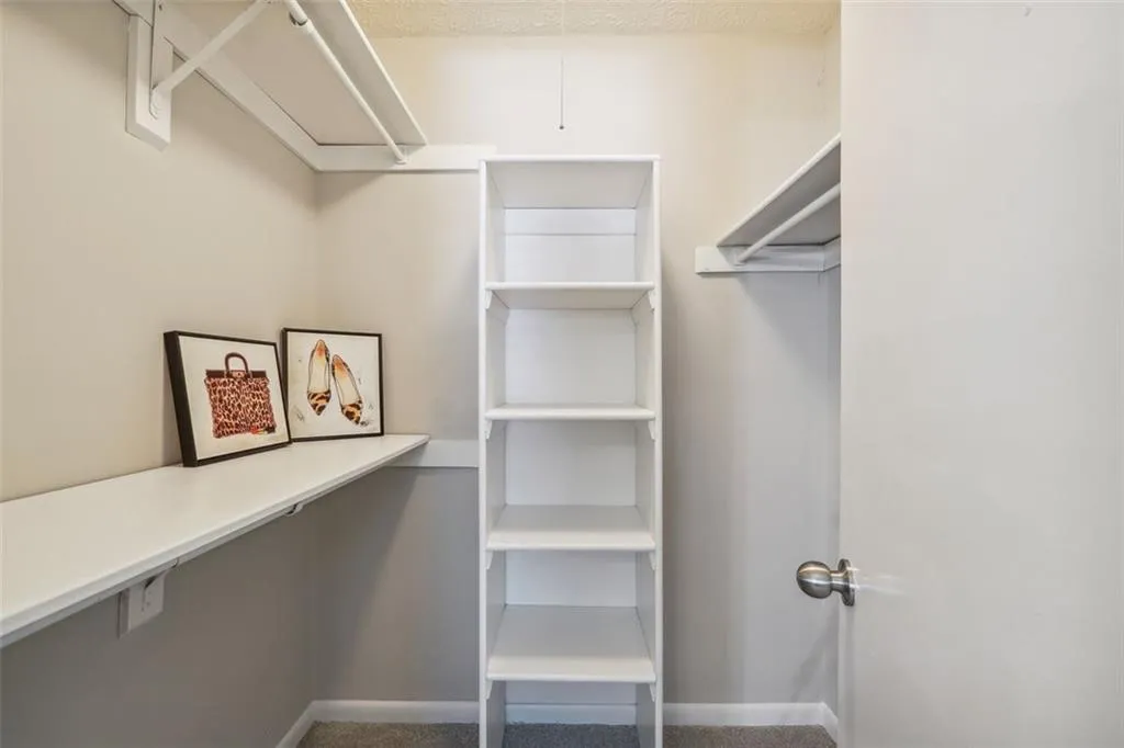 5155 Roswell Rd, Atlanta, Georgia 30342, 1 Bedroom Bedrooms, ,1 BathroomBathrooms,Residential,Sold,5155 Roswell Rd,7402654