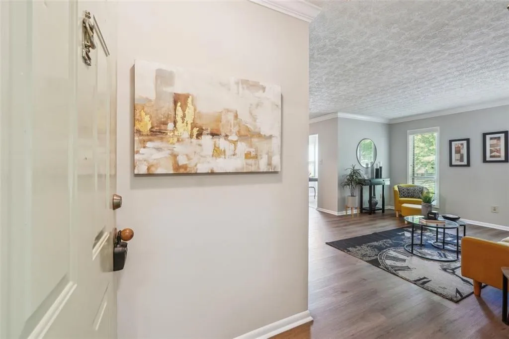 5155 Roswell Rd, Atlanta, Georgia 30342, 1 Bedroom Bedrooms, ,1 BathroomBathrooms,Residential,Sold,5155 Roswell Rd,7402654