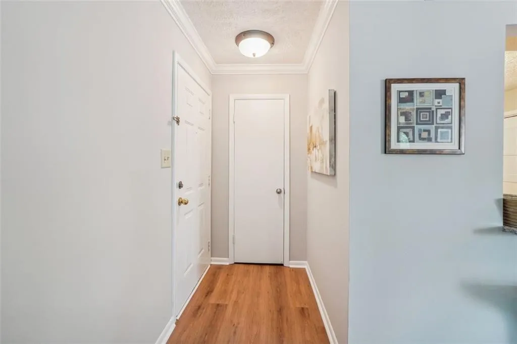 5155 Roswell Rd, Atlanta, Georgia 30342, 1 Bedroom Bedrooms, ,1 BathroomBathrooms,Residential,Sold,5155 Roswell Rd,7402654