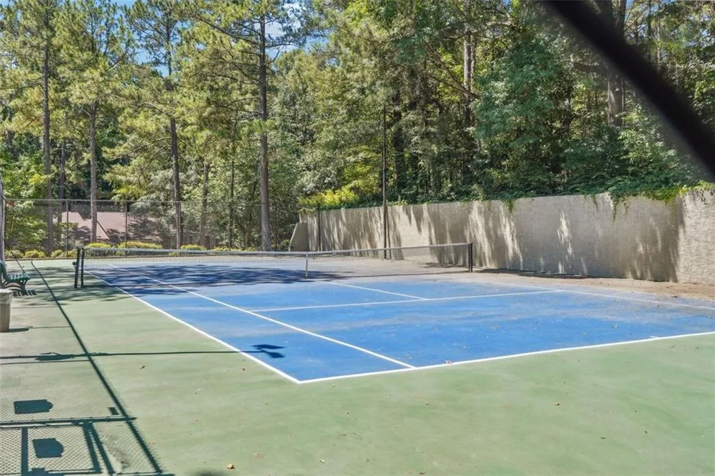 5155 Roswell Rd, Atlanta, Georgia 30342, 1 Bedroom Bedrooms, ,1 BathroomBathrooms,Residential,Sold,5155 Roswell Rd,7402654