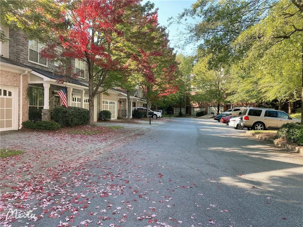 5461 Glenridge View, Atlanta, Georgia 30342, 3 Bedrooms Bedrooms, ,3 BathroomsBathrooms,Residential,Sold,5461 Glenridge View,6793250