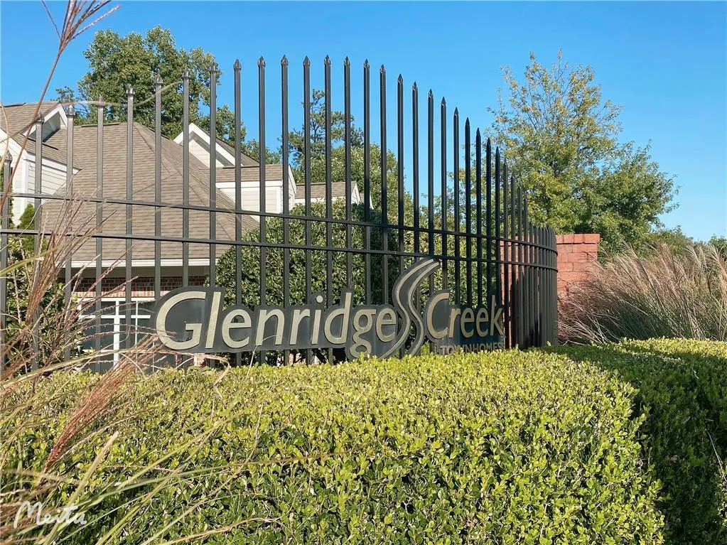 5461 Glenridge View, Atlanta, Georgia 30342, 3 Bedrooms Bedrooms, ,3 BathroomsBathrooms,Residential,Sold,5461 Glenridge View,6793250