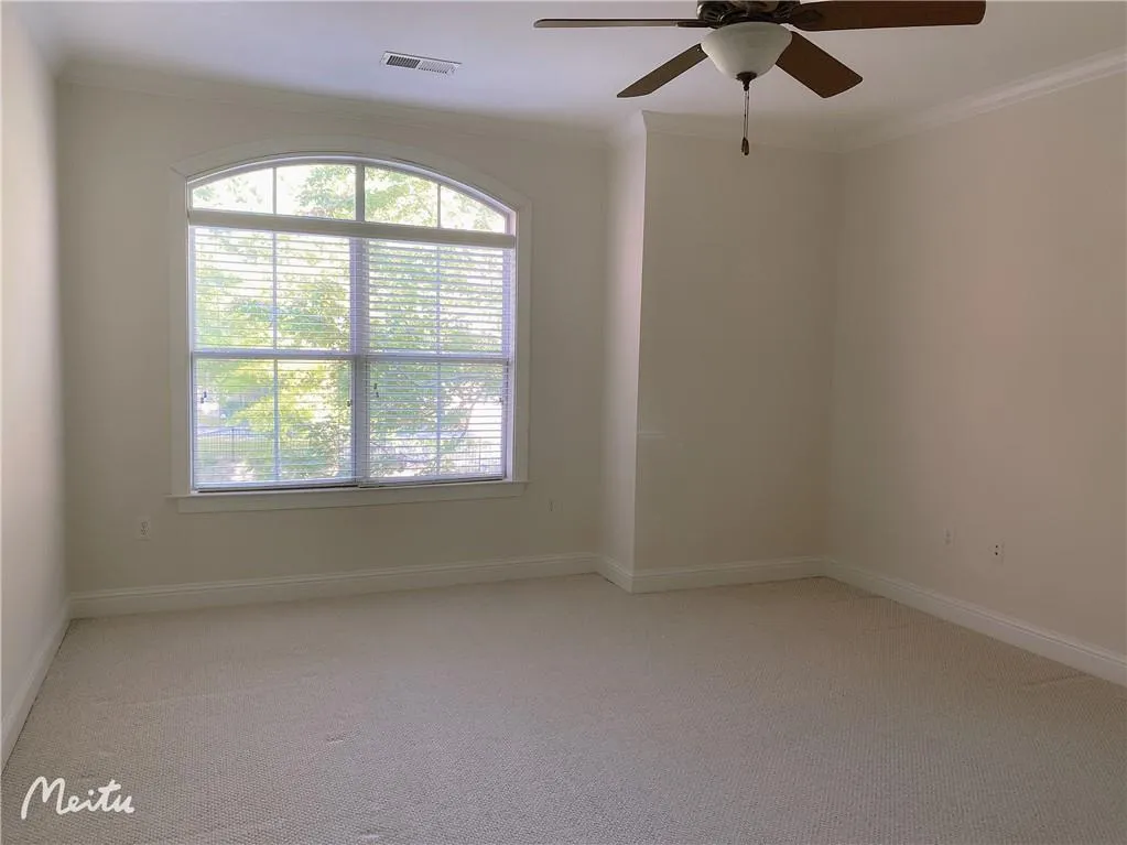 5461 Glenridge View, Atlanta, Georgia 30342, 3 Bedrooms Bedrooms, ,3 BathroomsBathrooms,Residential,Sold,5461 Glenridge View,6793250