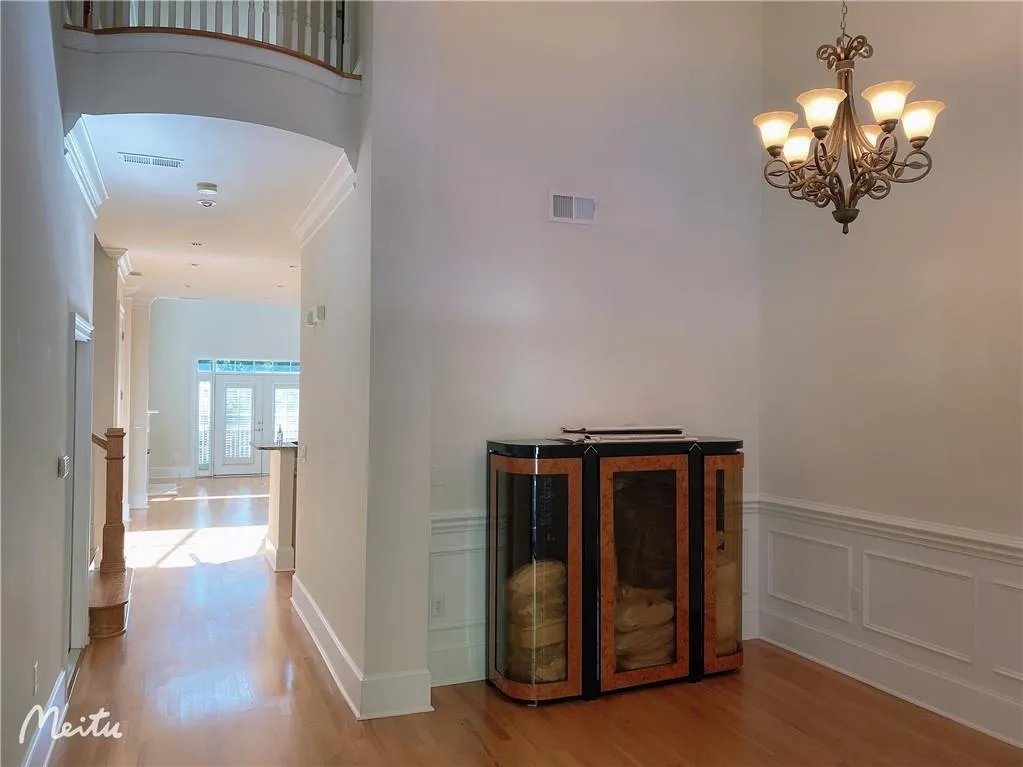 5461 Glenridge View, Atlanta, Georgia 30342, 3 Bedrooms Bedrooms, ,3 BathroomsBathrooms,Residential,Sold,5461 Glenridge View,6793250